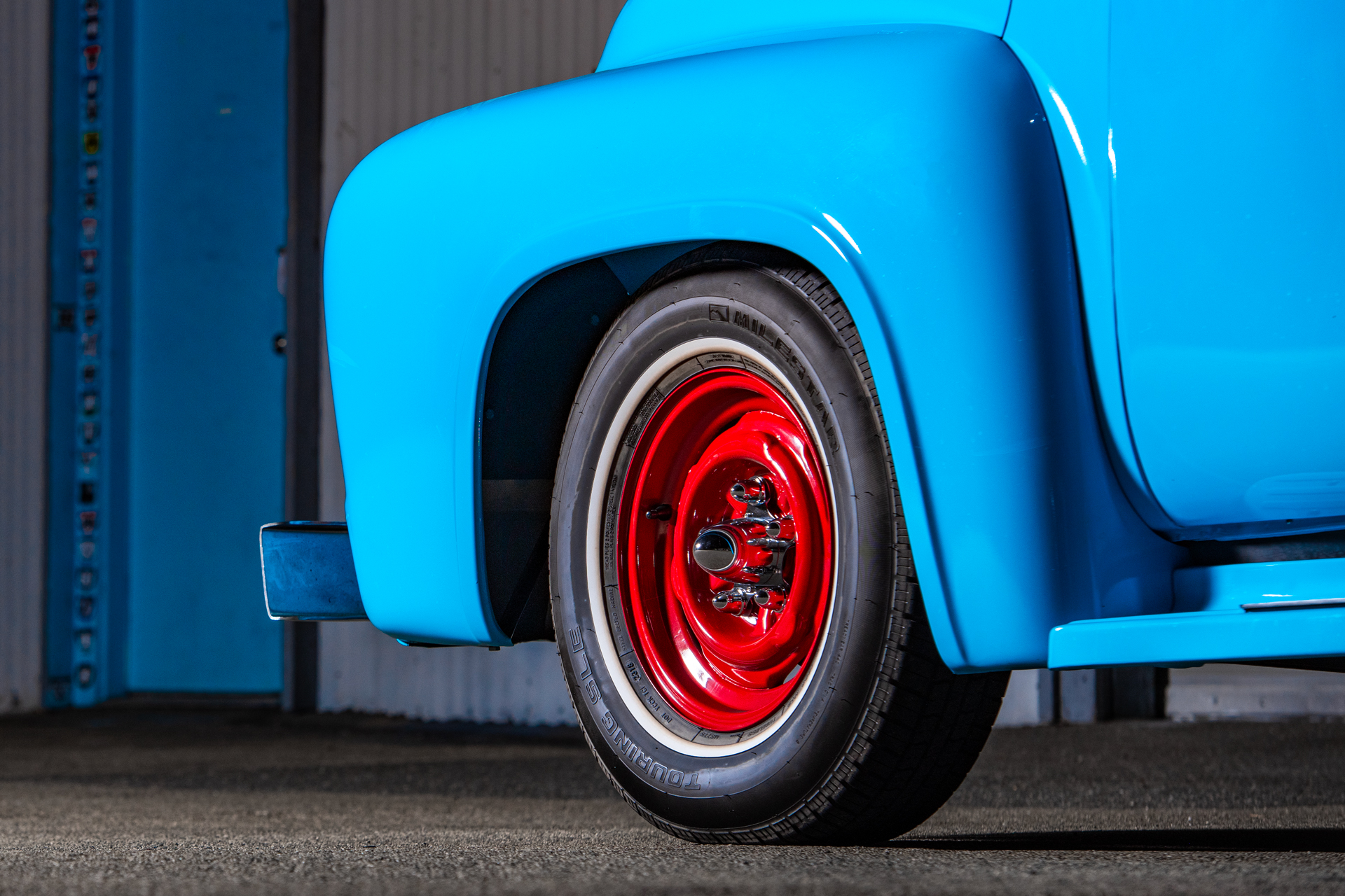 milestar ms775 touring sle on blue ford f100